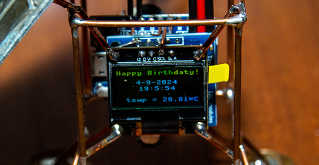 ESP8266, OLED дисплей, RTC и DS18B20 ръчно направен подарък! OLED