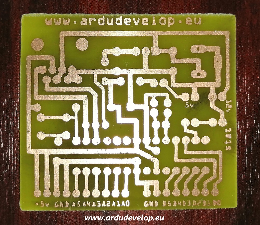 Управление на ATmega328p чрез серийна комуникация PCB